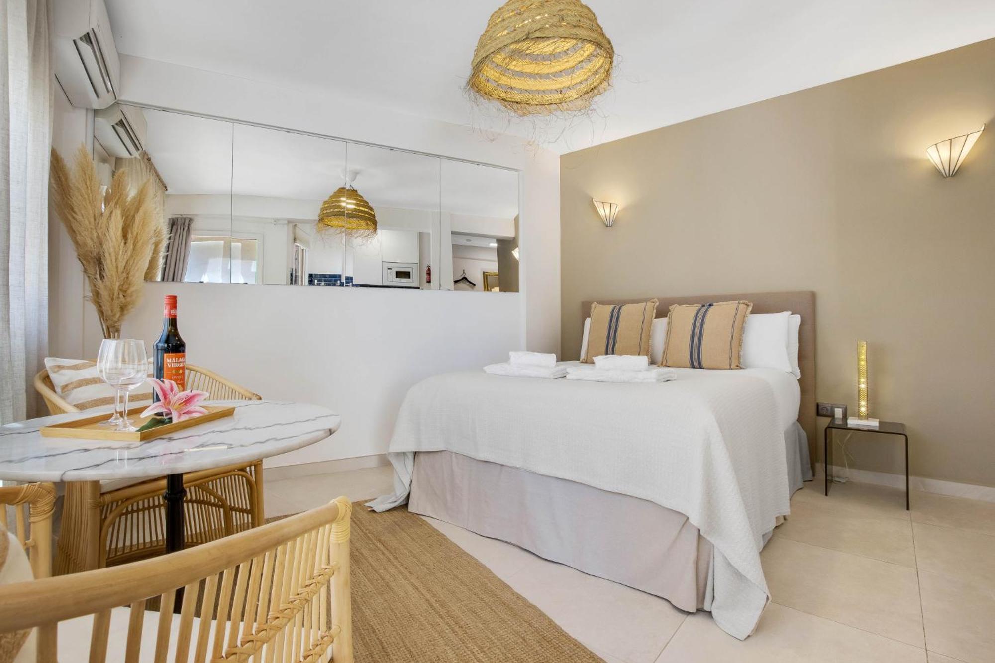 Shiny Studio With Pool & Carihuela Beach At 500M ตอร์เรโมลิโนส ภายนอก รูปภาพ